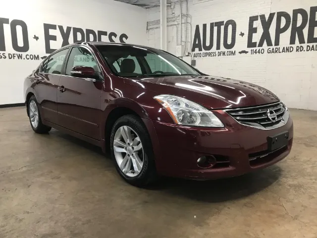 2010 Nissan Altima SR
