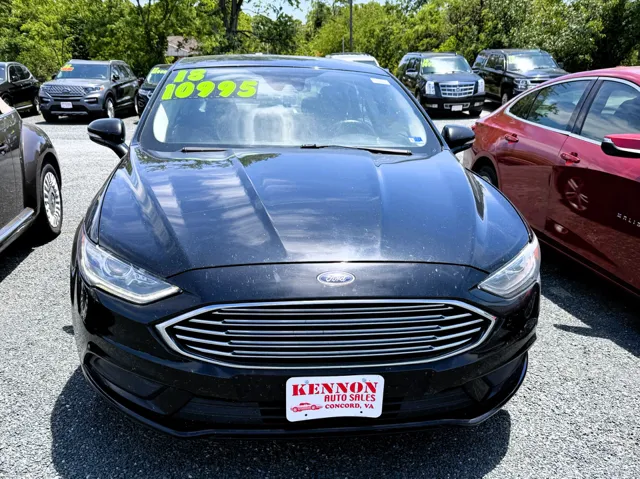 2018 Ford Fusion SE FWD's photo