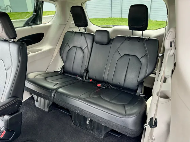2018 Chrysler Pacifica Touring L - Photo 28