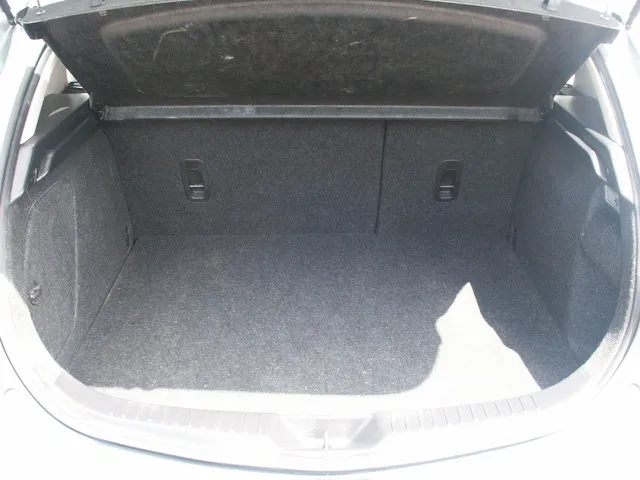 2012 Mazda MAZDA3 i Touring - Photo 8
