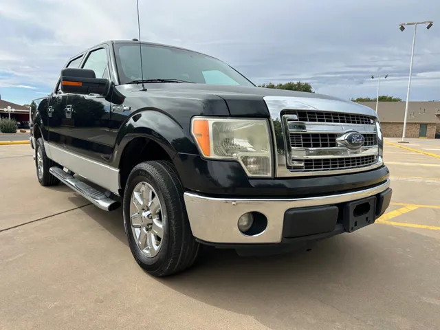 2013 Ford F-150 XLT's photo