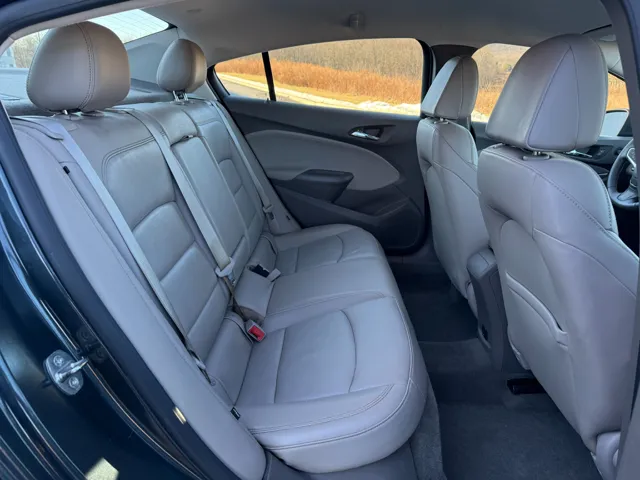 2017 Chevrolet Cruze Premier - Photo 19