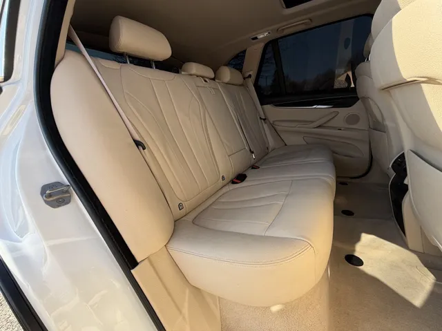 2015 BMW X5 xDrive35d - Photo 17