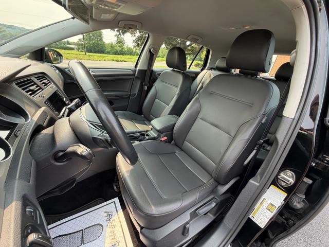 2015 Volkswagen Golf TDI S