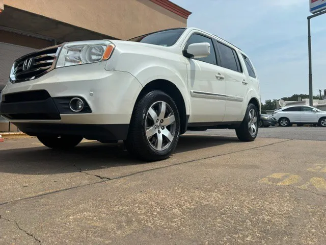 2015 Honda Pilot Touring FWD photo