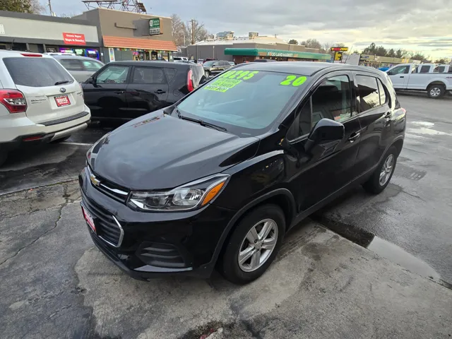 2020 Chevrolet Trax LS's photo