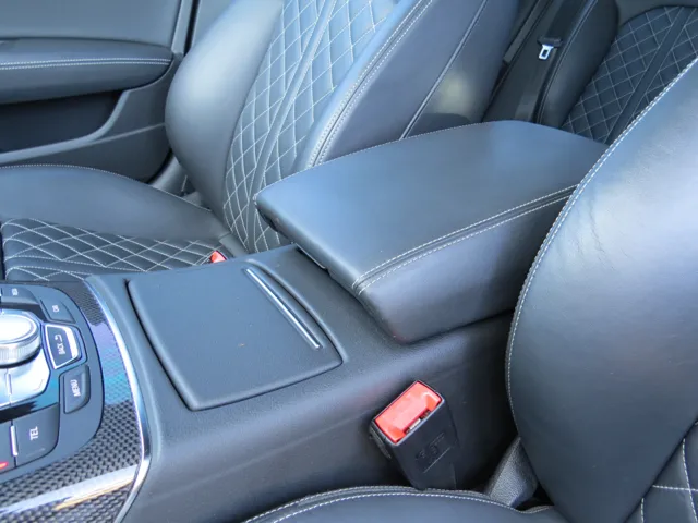 2014 Audi S6 photo 11