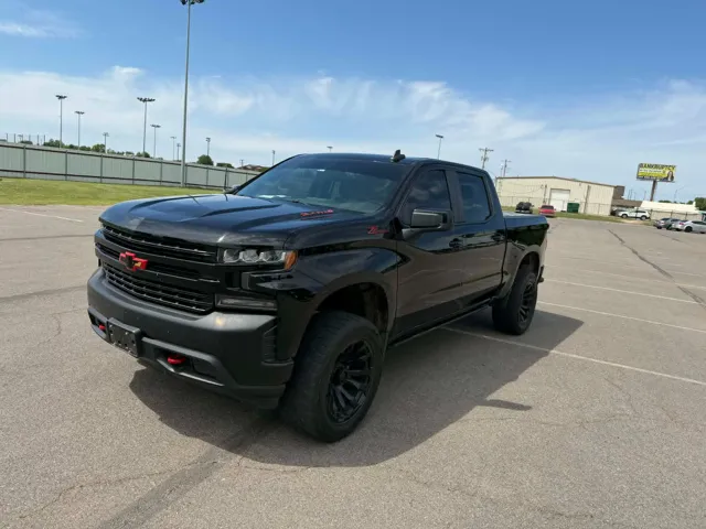2019 Chevrolet Silverado 1500 LT 4X4 Crew Cab Short Box's photo