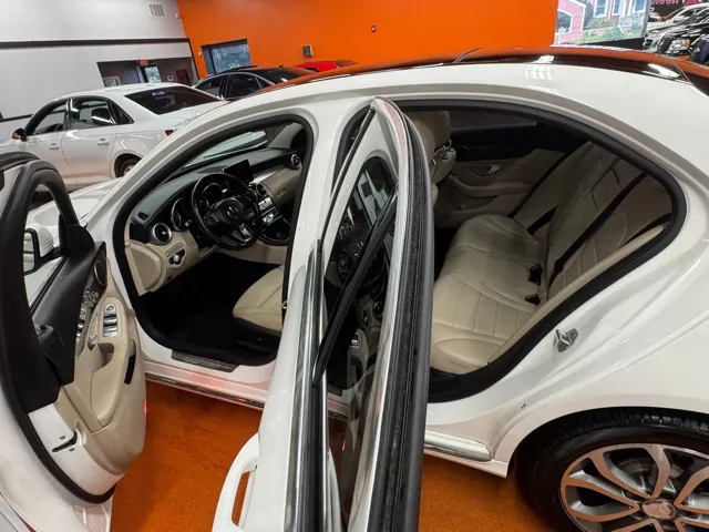 2016 Mercedes Benz C 300 photo 7