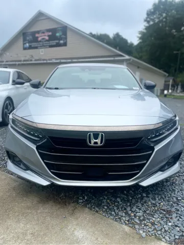 2022 Honda Accord Sport's photo
