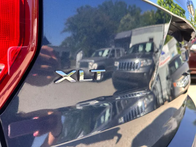 2016 Ford Explorer XLT - Photo 19