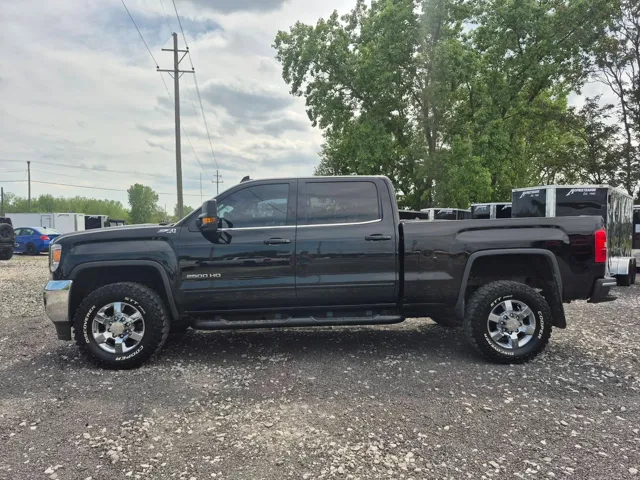 2016 GMC Sierra 4WD Crew Cab Standard Box SLE's photo