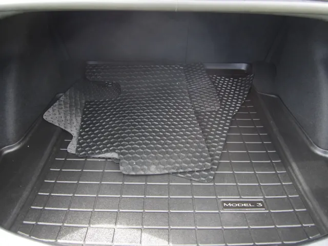 2018 Tesla Model 3 Long Range - Photo 15