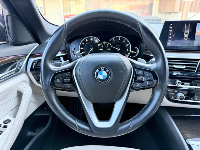 2017 BMW 5 Series 530i - Photo 33
