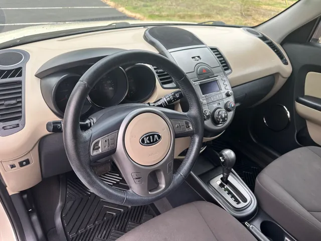 2010 Kia Soul Exclaim - Photo 10