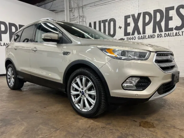 2017 Ford Escape Titanium FWD photo