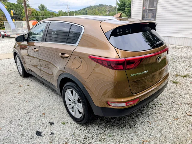 2017 Kia Sportage LX photo 11