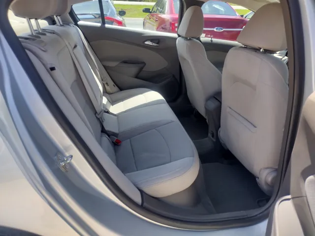 2018 Chevrolet Cruze LT - Photo 17