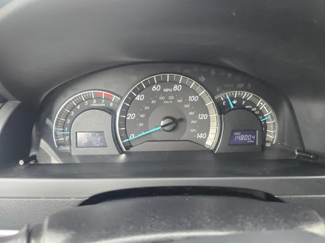 2013 Toyota Camry SE - Photo 16