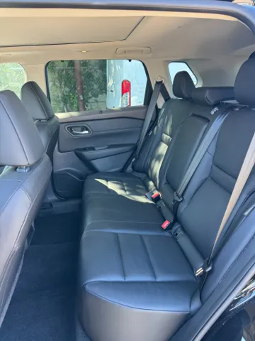 2023 Nissan Rogue SV - Photo 9