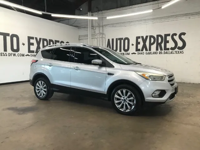 2017 Ford Escape Titanium FWD photo