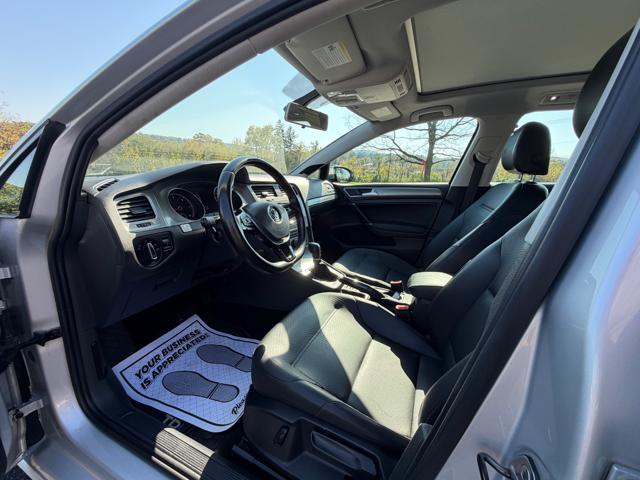 2015 Volkswagen Golf SportWagen TDI SE 6A