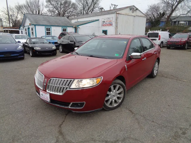 2010 Lincoln MKZ Base's photo
