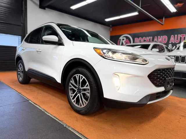 2020 Ford Escape SEL AWD's photo