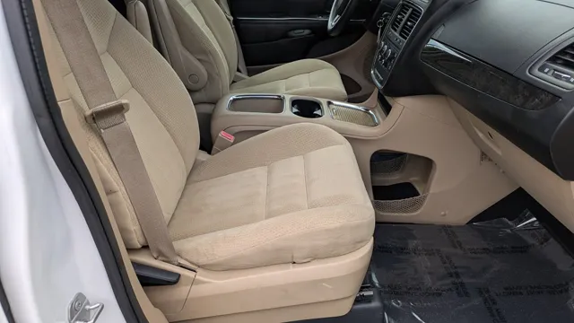 2015 Dodge Grand Caravan SXT - Photo 24