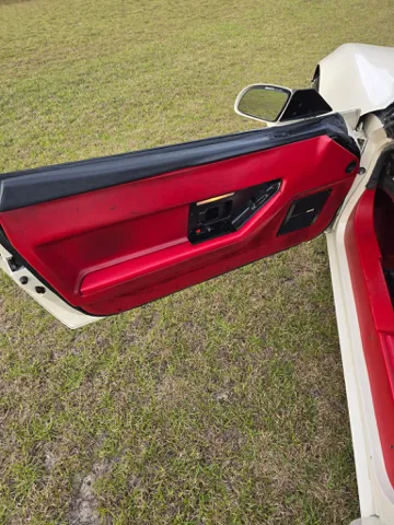1987 Chevrolet Corvette - Photo 19