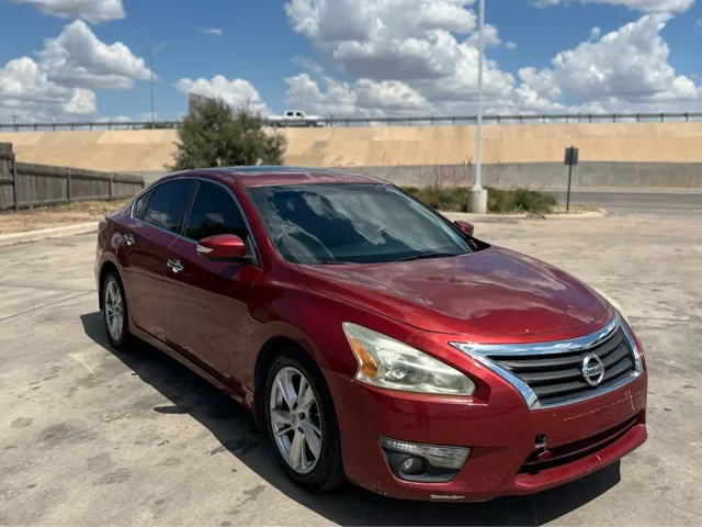 2015 Nissan Altima SV's photo
