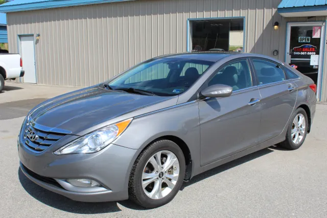 2013 Hyundai Sonata's photo