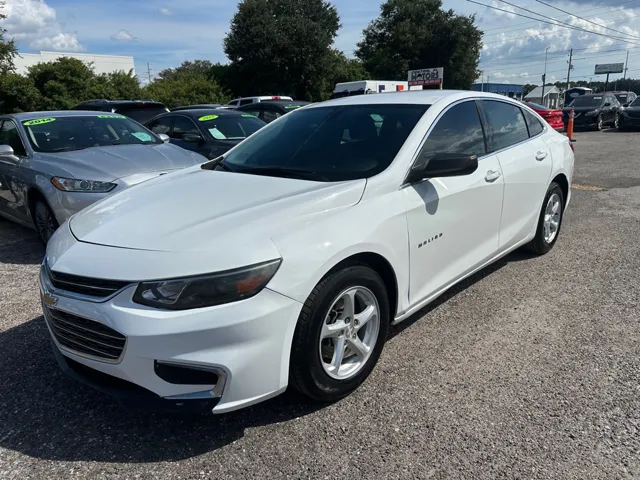 2018 Chevrolet Malibu LS FWD photo