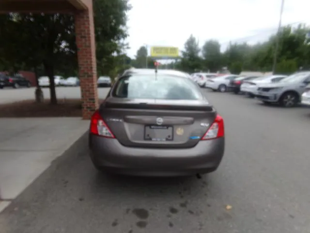2014 Nissan Versa Sedan SV - Photo 2