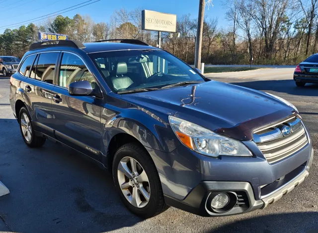 2013 Subaru Outback Limited's photo