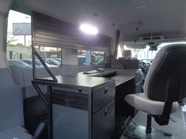 2019 Ford Transit Passenger Van XLT - Photo 35