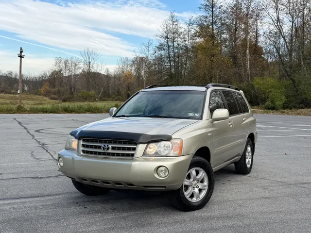 2003 Toyota Highlander's photo