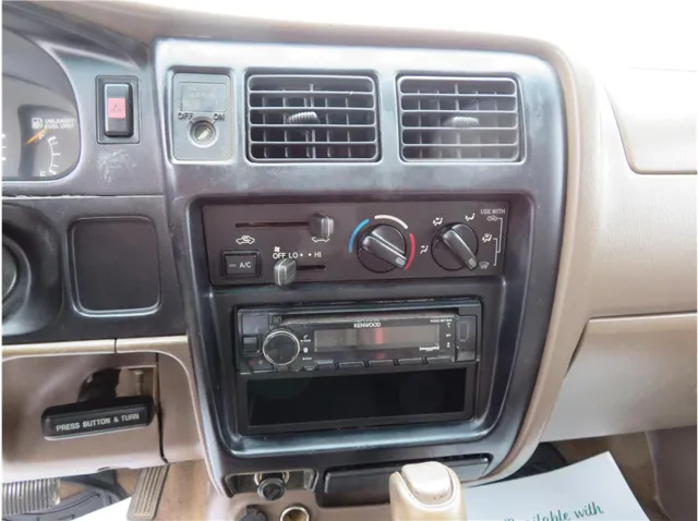1999 Toyota Tacoma - Photo 23
