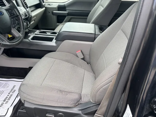 2015 Ford F-150 XLT photo 14