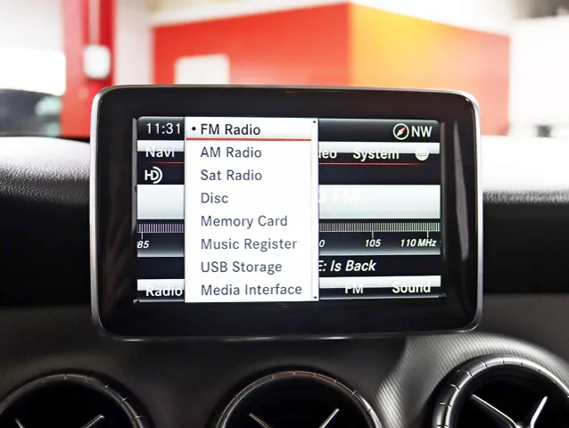 2014 Mercedes Benz CLA 250 4MATIC photo 17