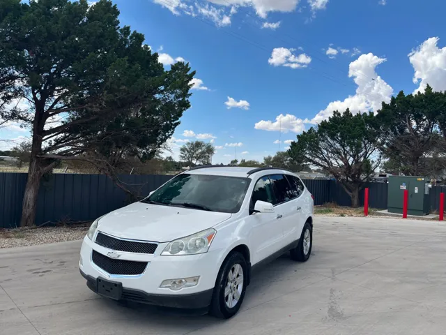 2011 Chevrolet Traverse 1LT's photo