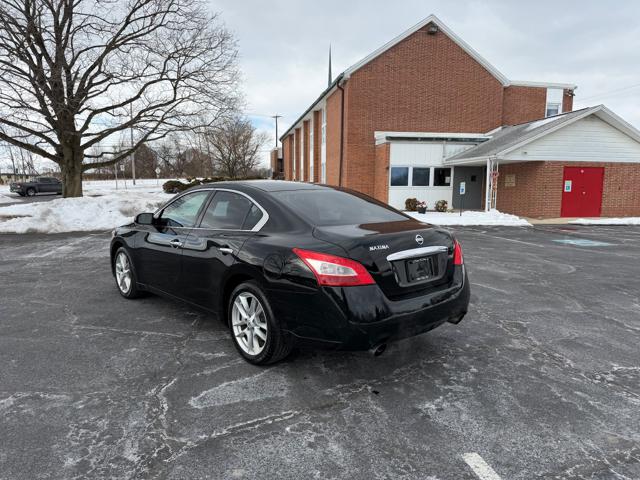2010 Nissan Maxima S
