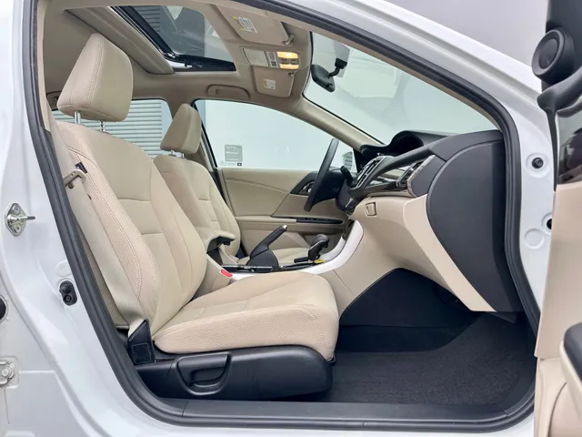 2017 Honda Accord EX - Photo 40