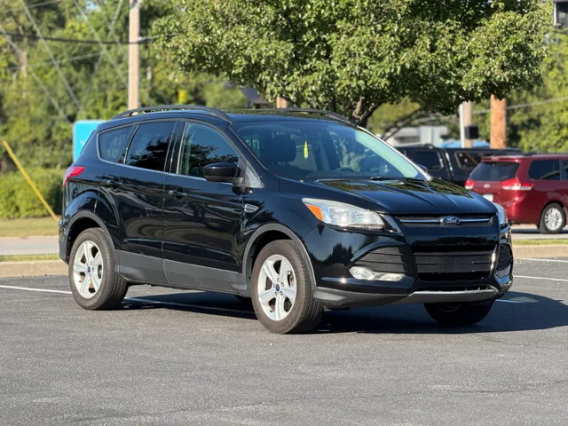 2016 Ford Escape SE photo 2