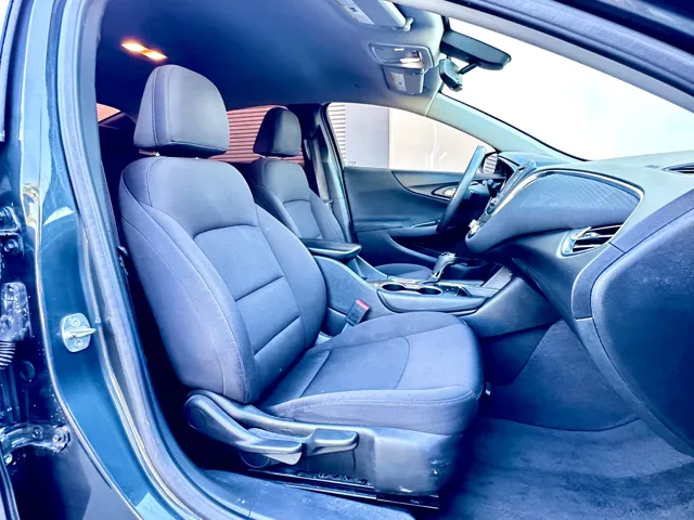 2018 Chevrolet Malibu 1LT - Photo 41