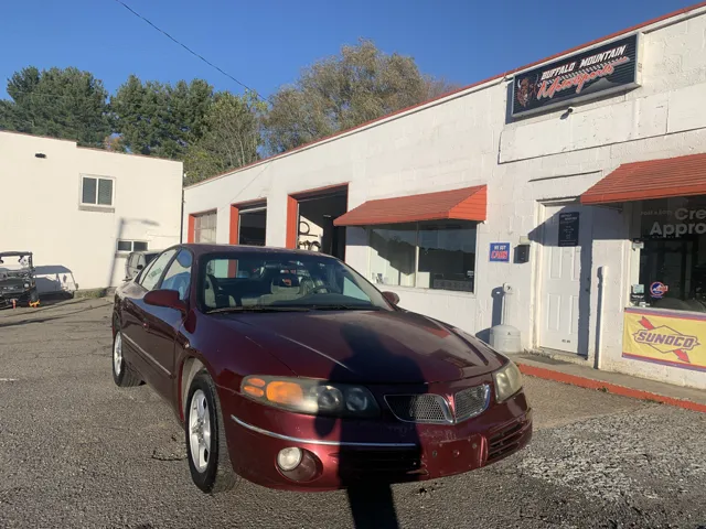 2001 Pontiac Bonneville SE