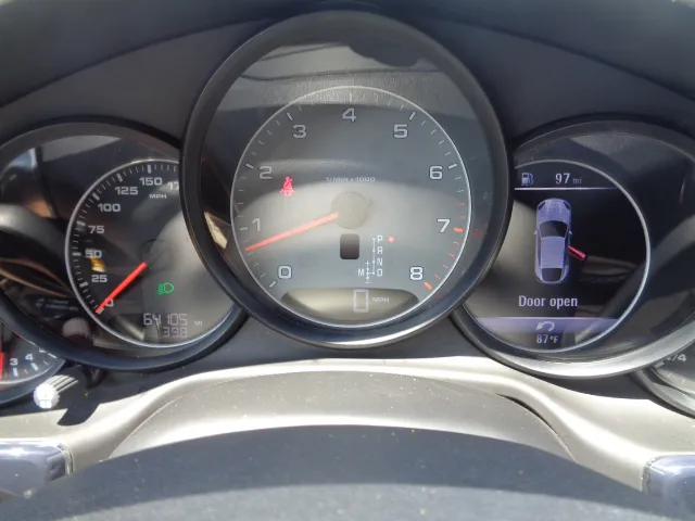 2015 Porsche Panamera S - Photo 40