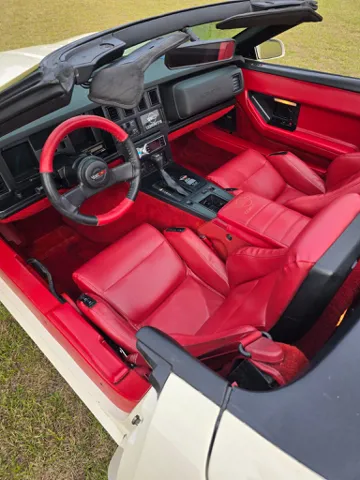 1987 Chevrolet Corvette - Photo 18