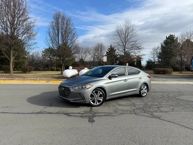 2017 Hyundai Elantra Limited's photo