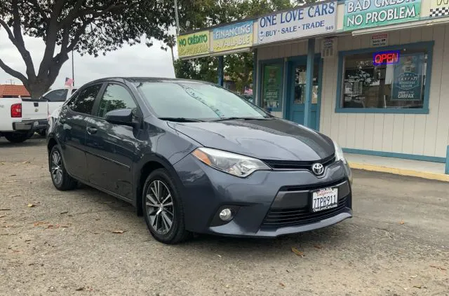 2016 Toyota Corolla LE Plus AT's photo